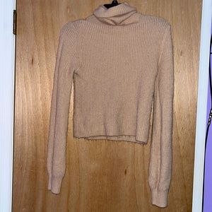 Turtleneck, light pink Garage sweater